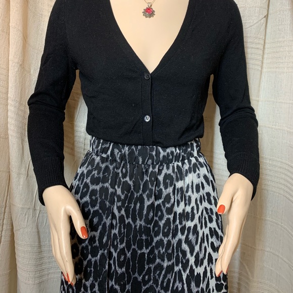 Leopard Print Maxi Skirt - Picture 3 of 4